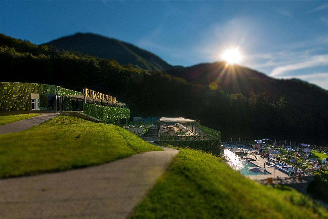 Hotel Rimski Dvor - Rimske Terme Rimske Toplice Bagian luar foto